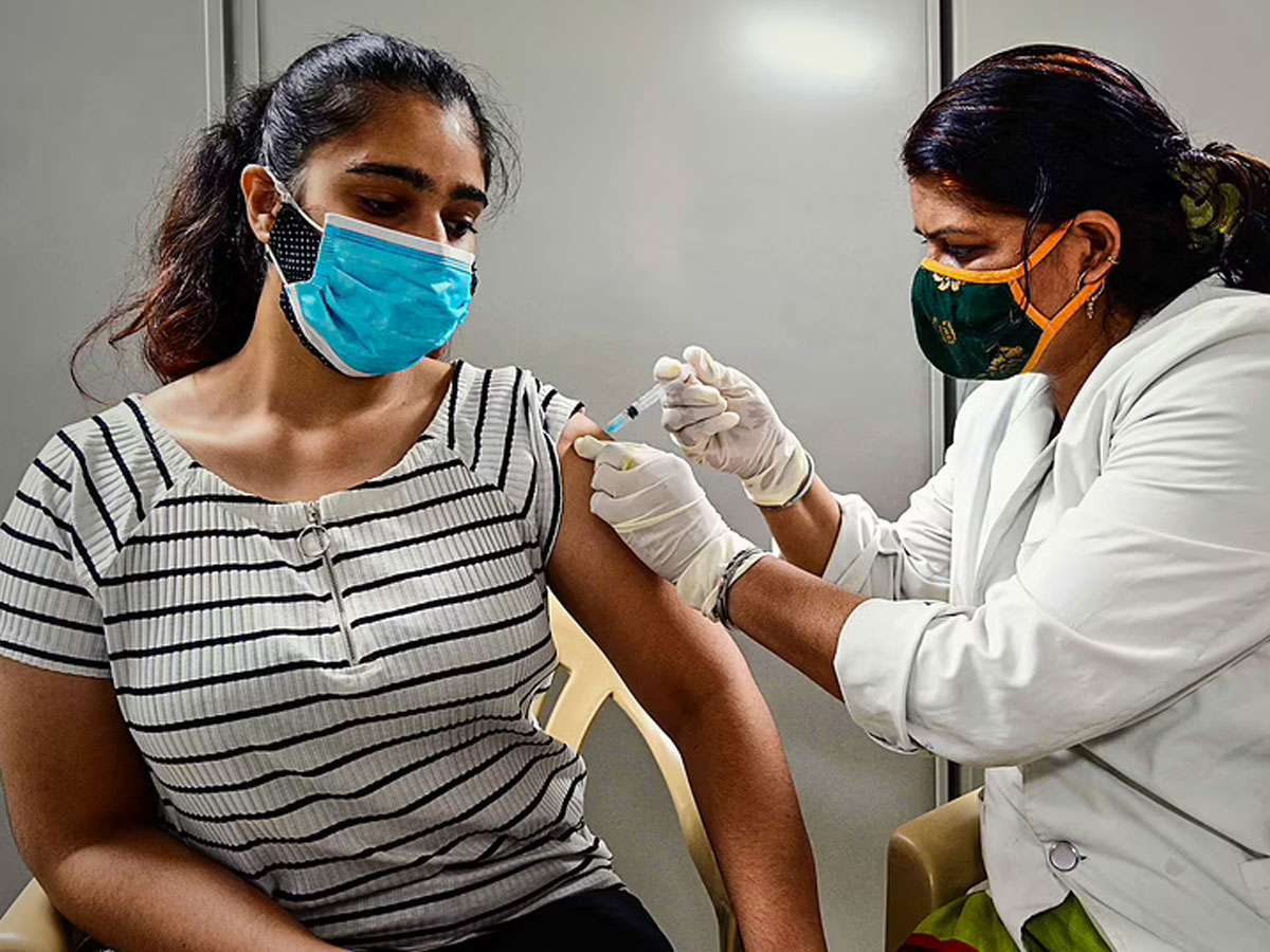 దేశవ్యాప్తంగా అపోలో వ్యాక్సిన్ డ్రైవ్‌!