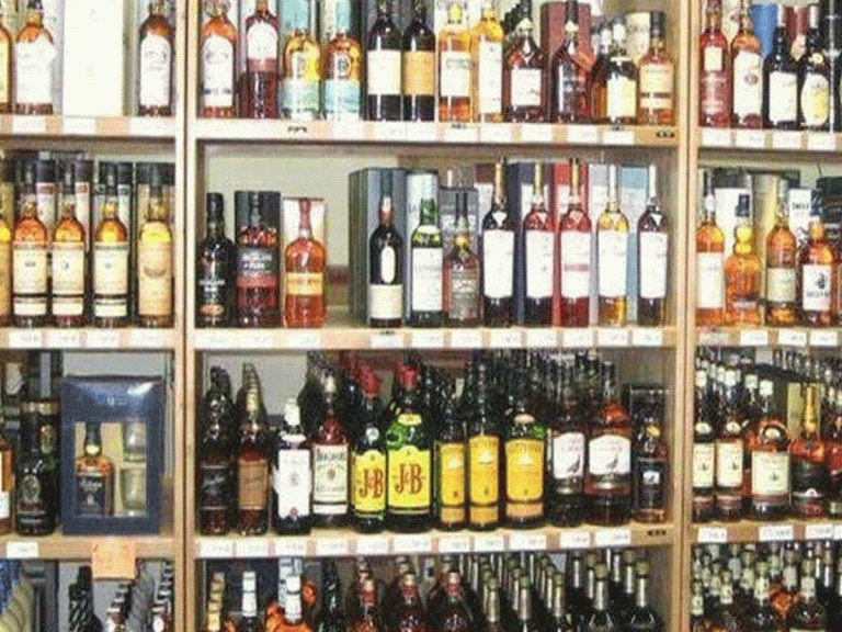 మందుబాబులకు షాక్.. రేపు, ఎల్లుండి మద్యం దుకాణాలు బంద్‌ !