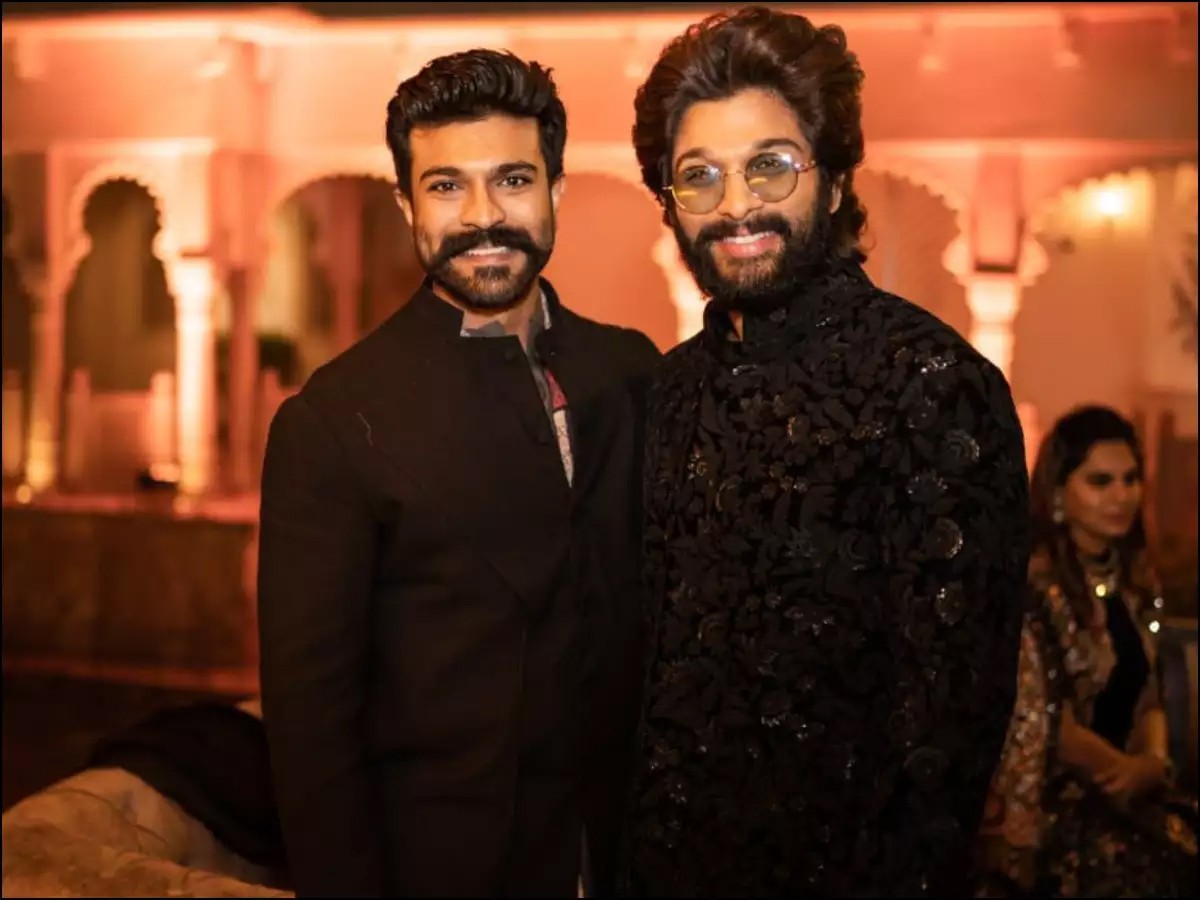 బన్నీకి ఝలక్ ఇచ్చిన చెర్రీ సినిమా!