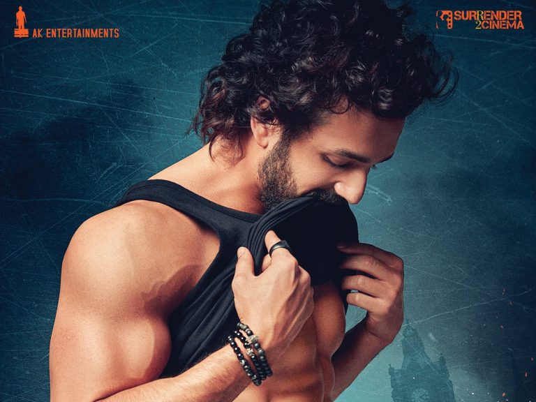 “ఏజెంట్”లో నాగ్… దర్శకుడి షాకింగ్ రియాక్షన్