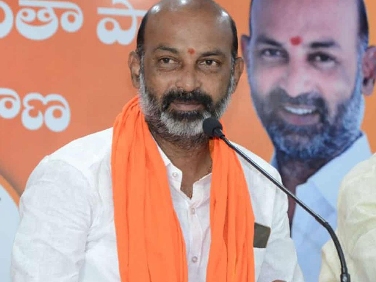 ఢిల్లీలో తెలంగాణ భవన్‌ దేని కోసం?-బండి సంజయ్‌