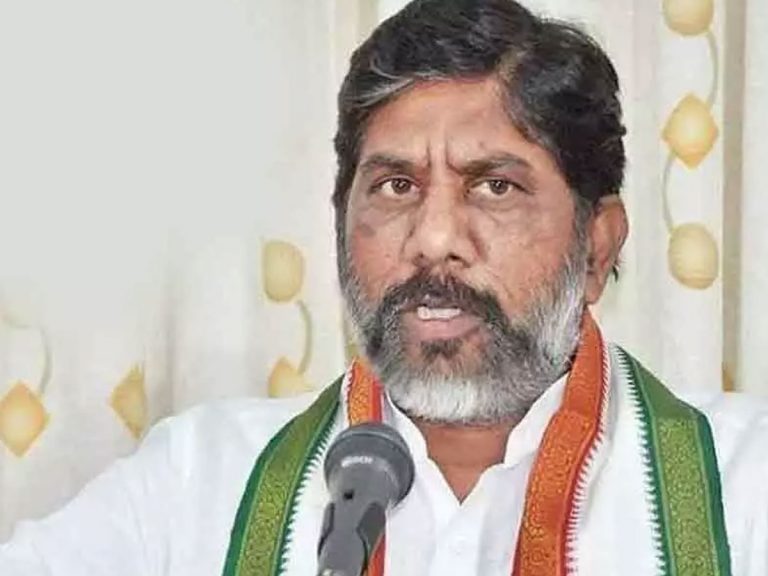 Bhatti Vikramarka: కేసీఆర్ రాజ్యాంగాన్ని అవమానిస్తున్నారు