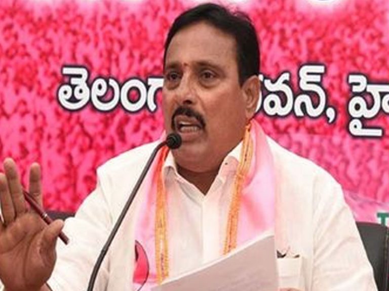 ఉన్న వెంట్రుకలు పీకేసీ.. బండి సంజయ్ కి గుండు గీయిస్తా :  దానం నాగేందర్