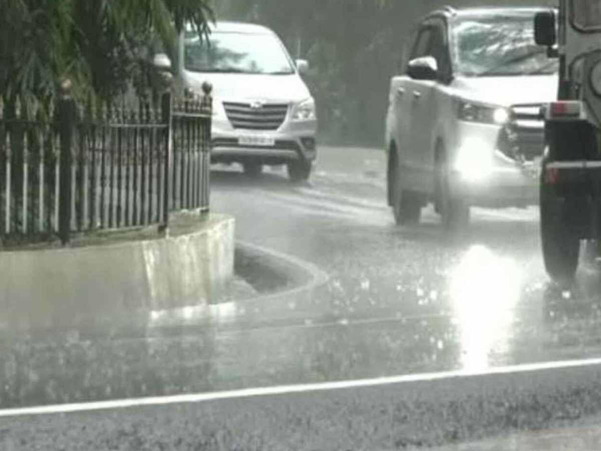 బాగ్య‌న‌గ‌రంలో కుంభపోత వ‌ర్షం… లోత‌ట్టు ప్రాంతాలు జ‌ల‌మ‌యం…