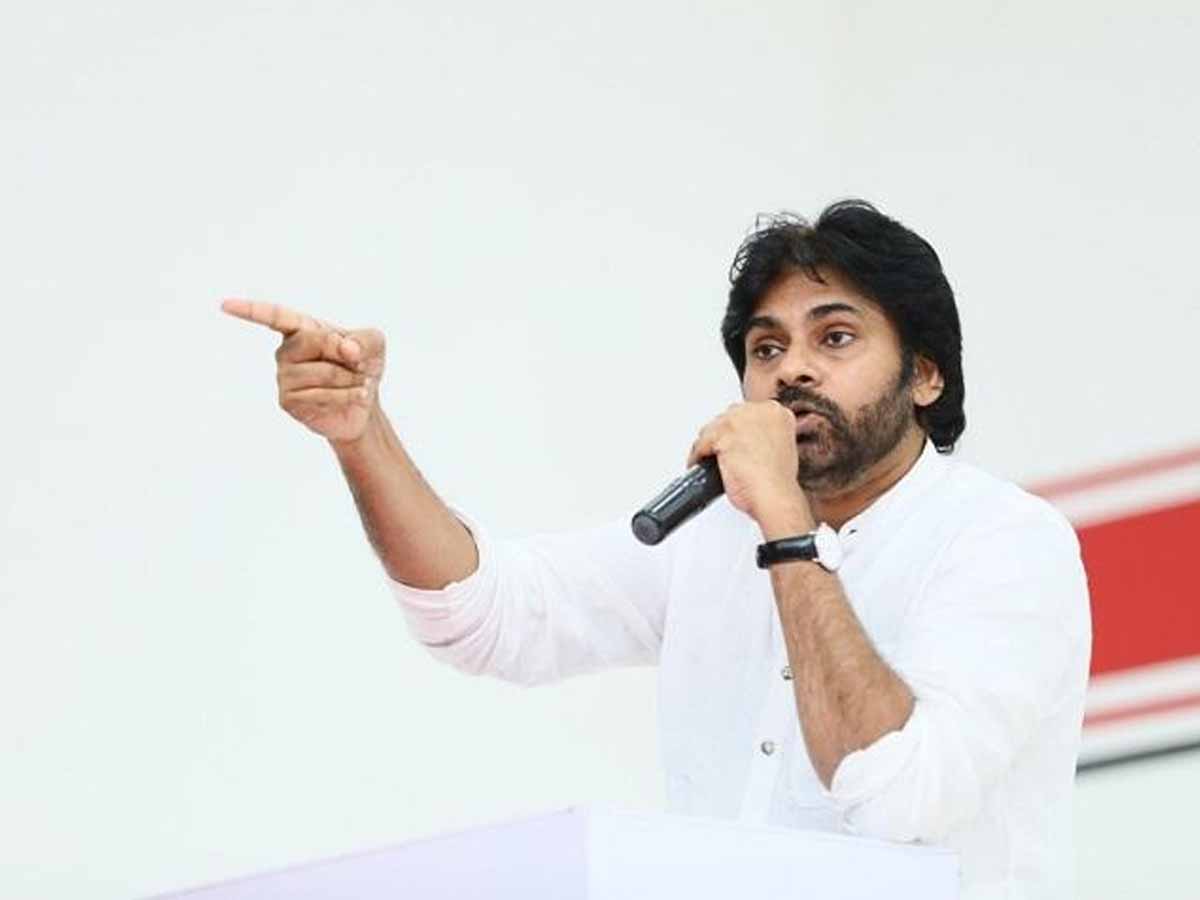 దూకుడు పెంచిన పవన్‌.. నేడు అమరావతికి పయనం !