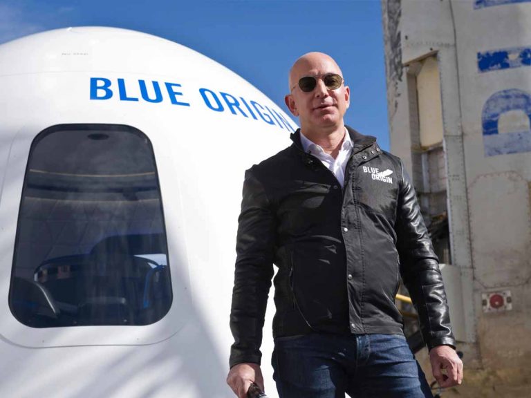 వ‌చ్చేవార‌మే అంత‌రిక్షంలోకి జెఫ్ బెజోస్‌…