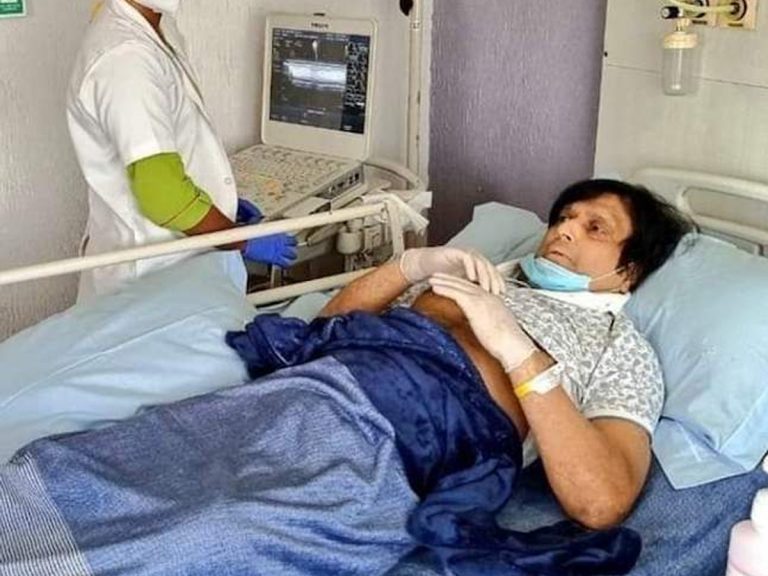 సీనియర్ నటుడి కాలు ఫ్యాక్చర్… హాస్పిటల్ లో చికిత్స