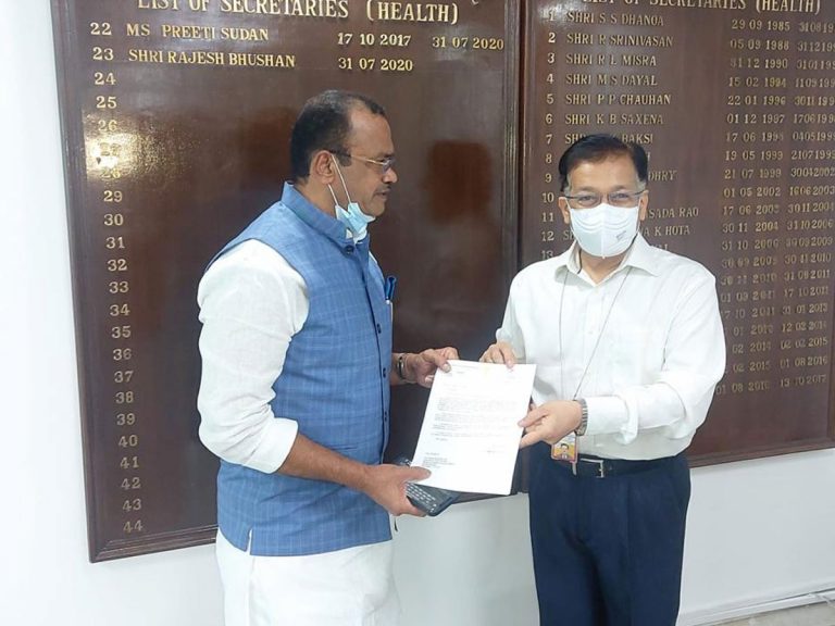 ఢిల్లీకి ఎంపీ కోమటిరెడ్డి.. ఆరోగ్యమంత్రితో భేటీ