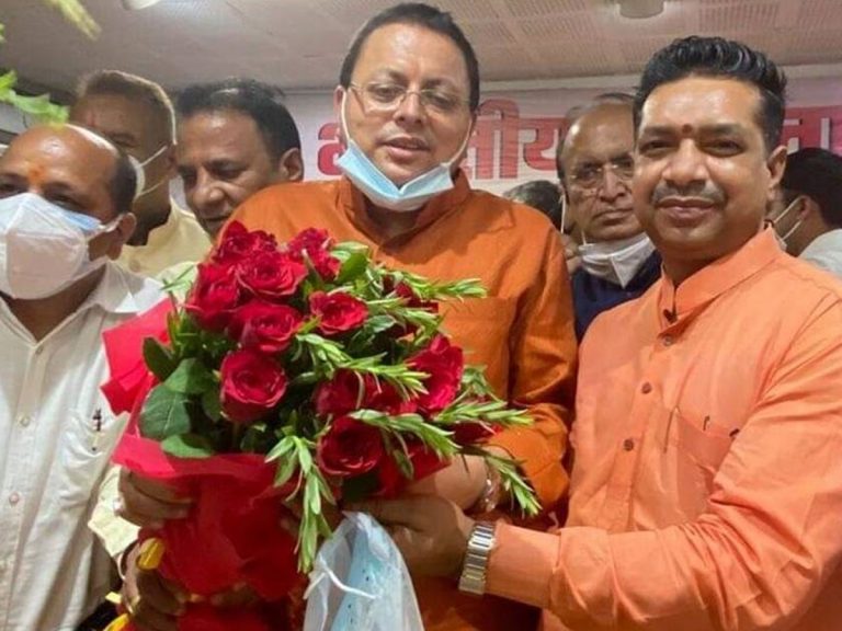 సామాన్య కార్యకర్తకు సీఎం పీఠం-పుష్కర్‌సింగ్‌ ధామి