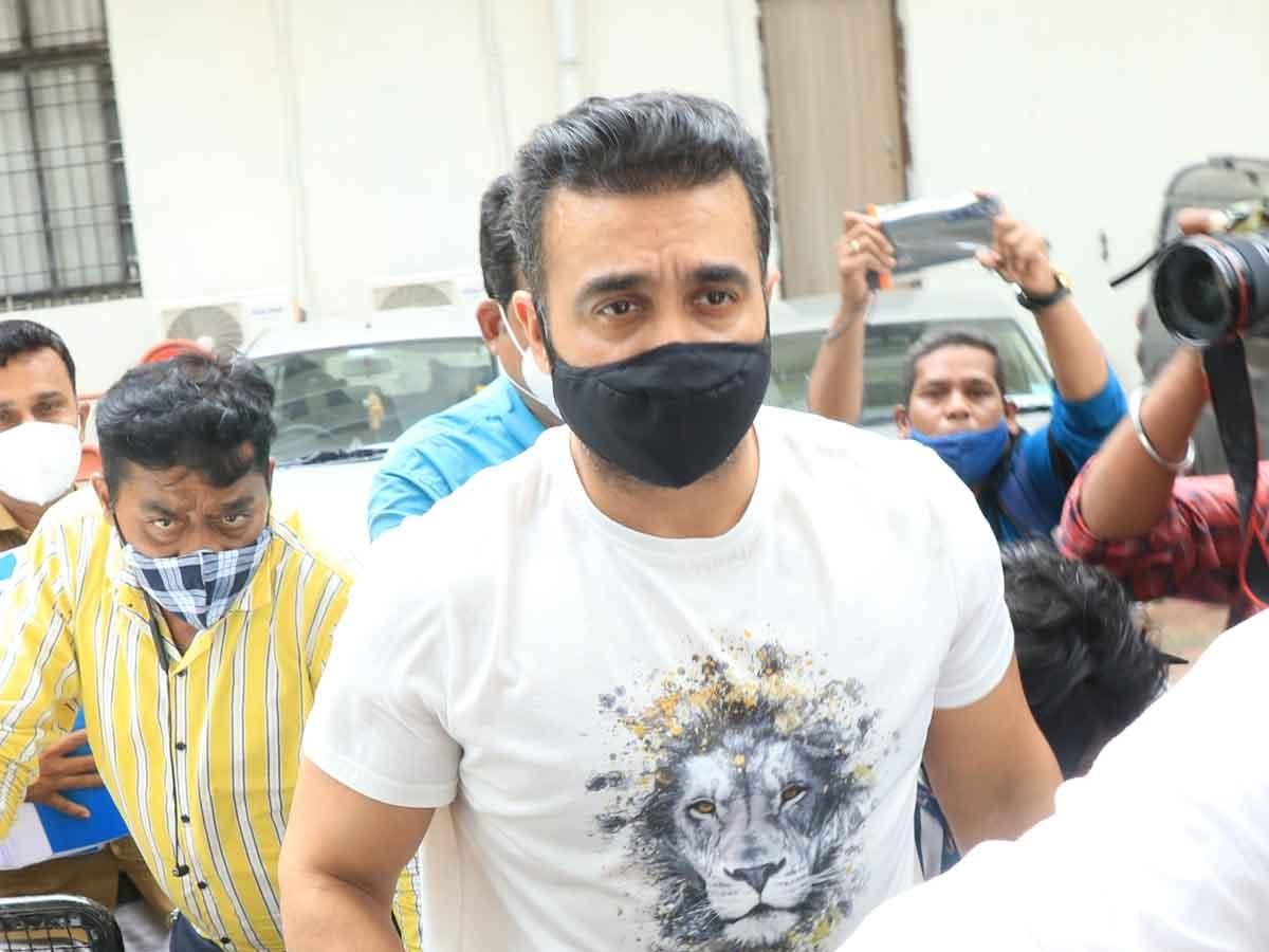 రాజ్ కుంద్రా యాప్స్ యాపారం! 3 లక్షలు ముంచేశాడంటోన్న గుజరాత్ వ్యాపారి!