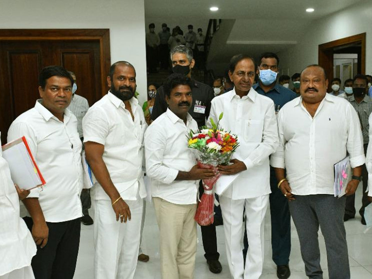 మళ్లీ రసమయికే అవకాశం ఇచ్చిన కేసీఆర్..