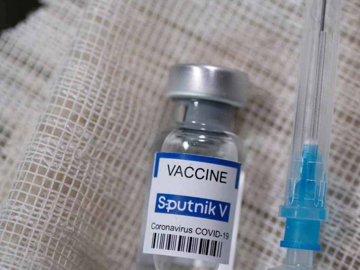 ర‌ష్యాలో క‌రోనా మ‌ళ్లీ విజృంభ‌ణః మూడో డోసు వ్యాక్సినేష‌న్ ప్రారంభం…