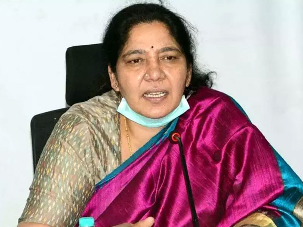 బయ్యారంలో ఉక్కు ఫ్యాక్టరీ.. కేంద్రం చేయకపోయినా.. మేమే చేస్తాం..!