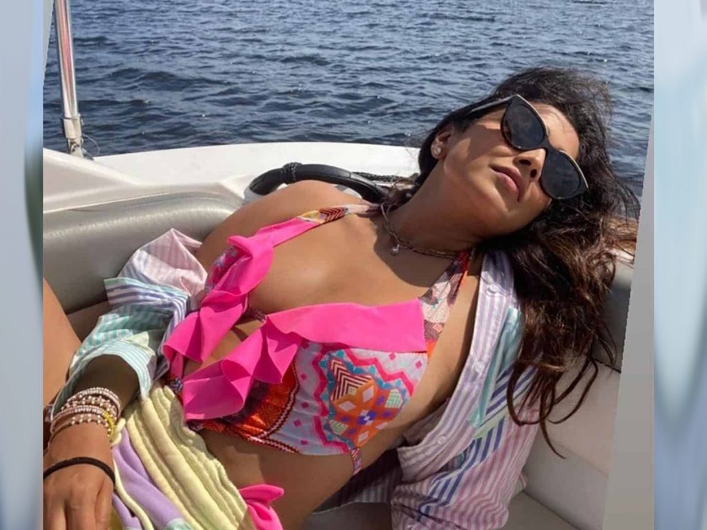 Shriya Saran spain vacation Pic Goes Viral