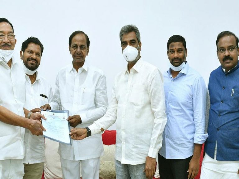 సింగరేణి కార్మికుల పదవీ విరమణ 61 ఏళ్లకు.. సీఎం కేసీఆర్‌ సానుకూలం