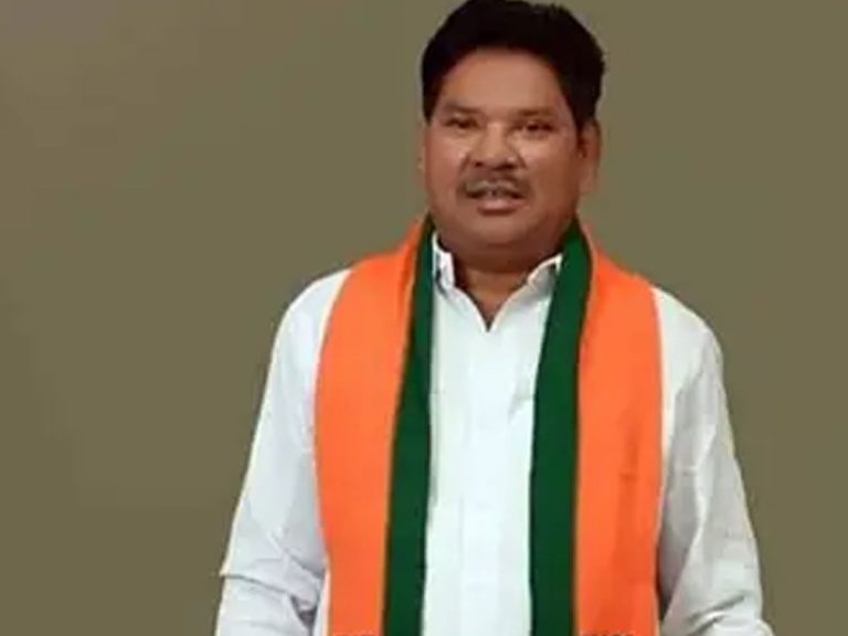 హుజురాబాద్‌ ఉప ఎన్నిక వస్తుందనే 50 వేల ఉద్యోగాలు..!