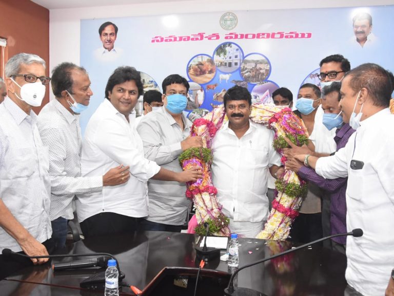 తలసాని శ్రీనివాస యాదవ్ కు టి.ఎఫ్‌.సి.సి. సత్కారం