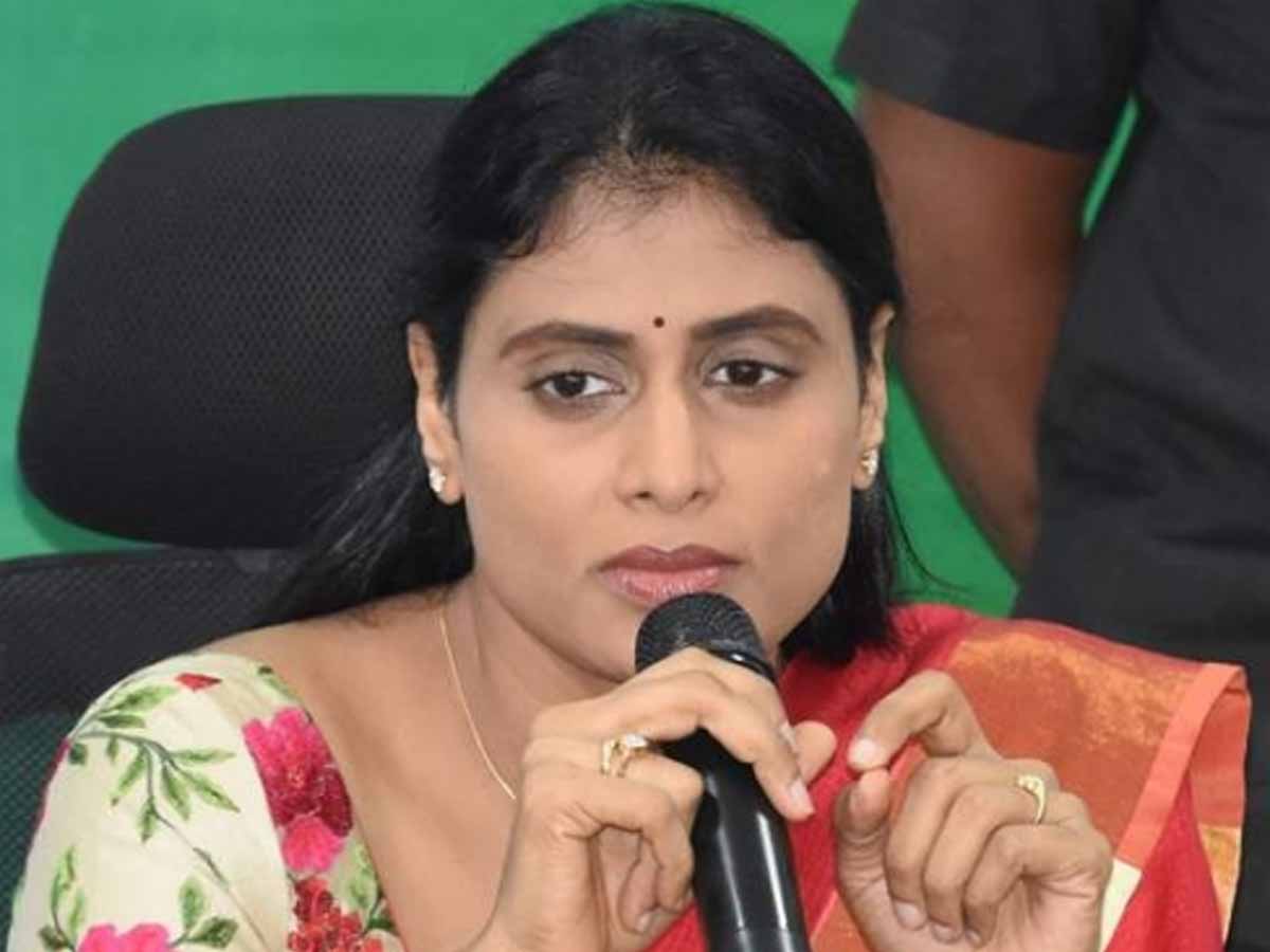 హుజూరాబాద్‌ ఉప ఎన్నికలో పోటీపై షర్మిల క్లారిటీ