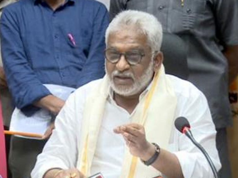 TTD: తోపులాటపై స్పందించిన టీటీడీ చైర్మన్‌.. దేవుడిపై రాజకీయాలా..?