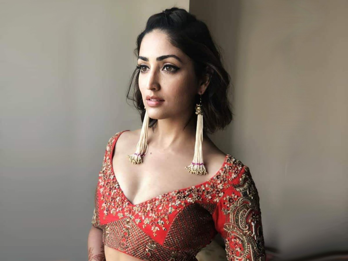 కొత్త పెళ్లి కూతురుకు ఈడీ నోటీసులు..!