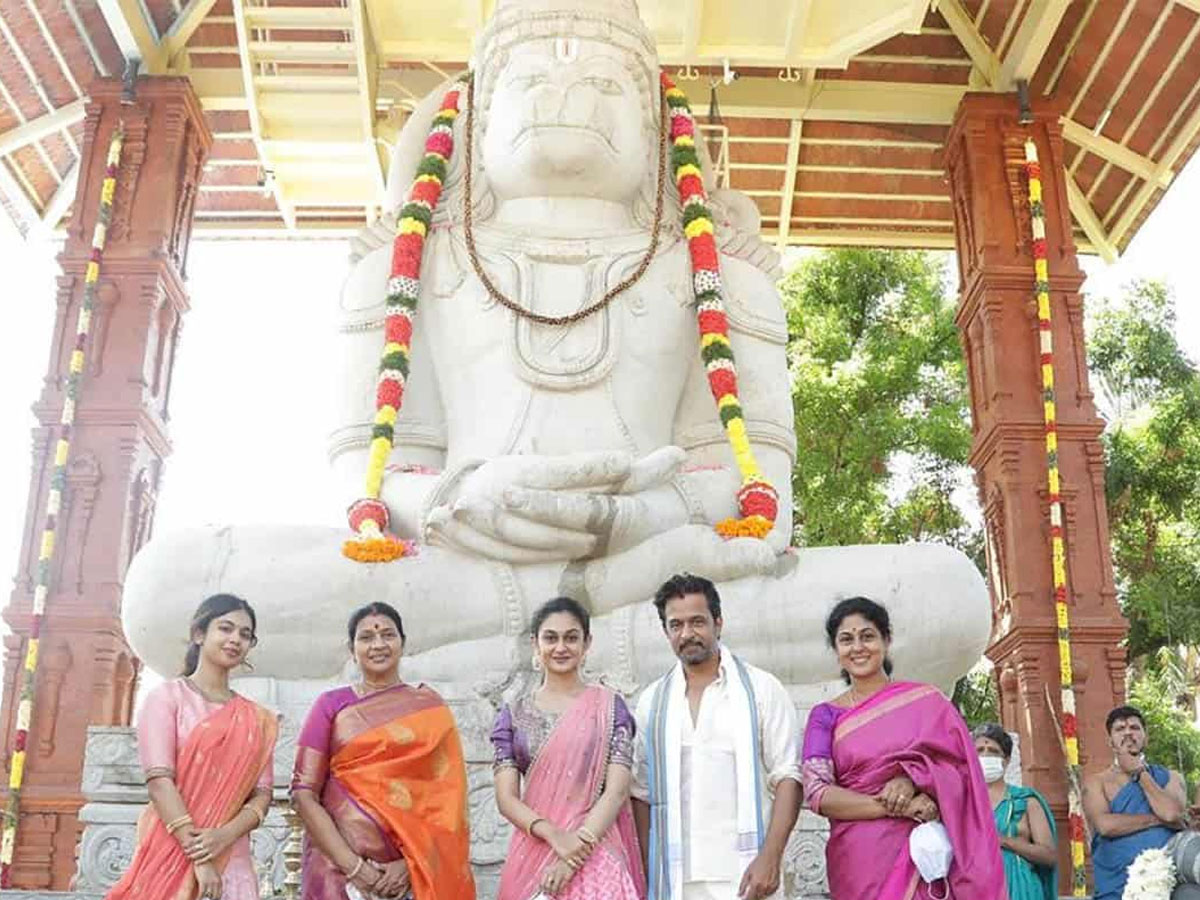 హనుమాన్‌ ఆలయ ప్రారంభోత్సవంలో అర్జున్