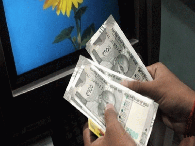 సెల‌వున్నా వేత‌నం, ఫించ‌న్.. ఎప్ప‌టి నుంచి అమ‌ల్లోకి అంటే..?