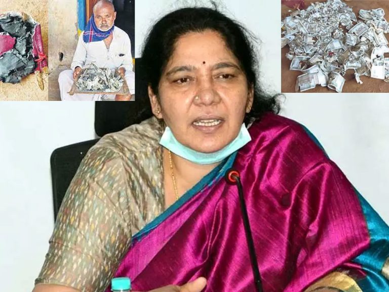 ఎలుకలు కొరికిన డబ్బుల బాధితుడికి.. మంత్రి సత్యవతి భరోసా