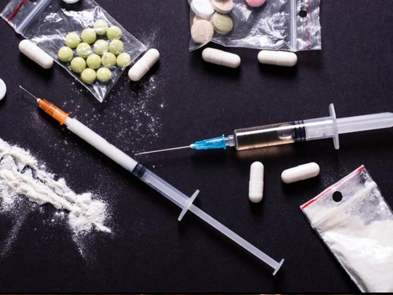 ఢిల్లీ అంతర్జాతీయ పోస్టాఫీసులో భారీగా డ్రగ్స్ పట్టివేత..