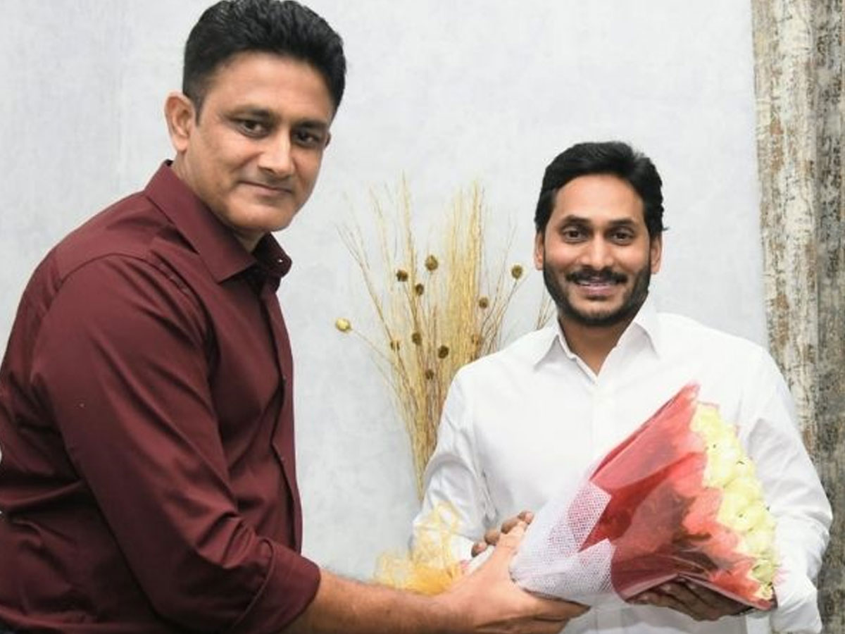 వైఎస్ జగన్‌‌తో అనిల్‌ కుంబ్లే భేటీ.. కారణం ఇదేనా?