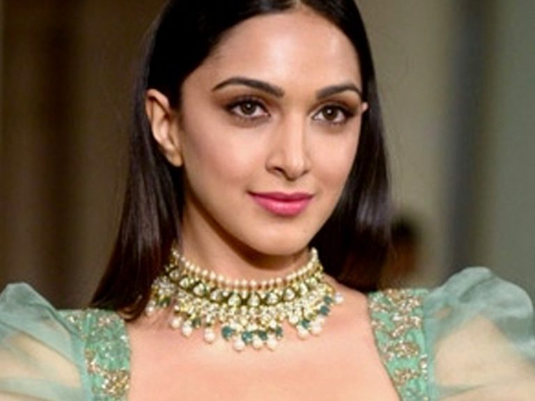 వయ్యారాల కియారా!