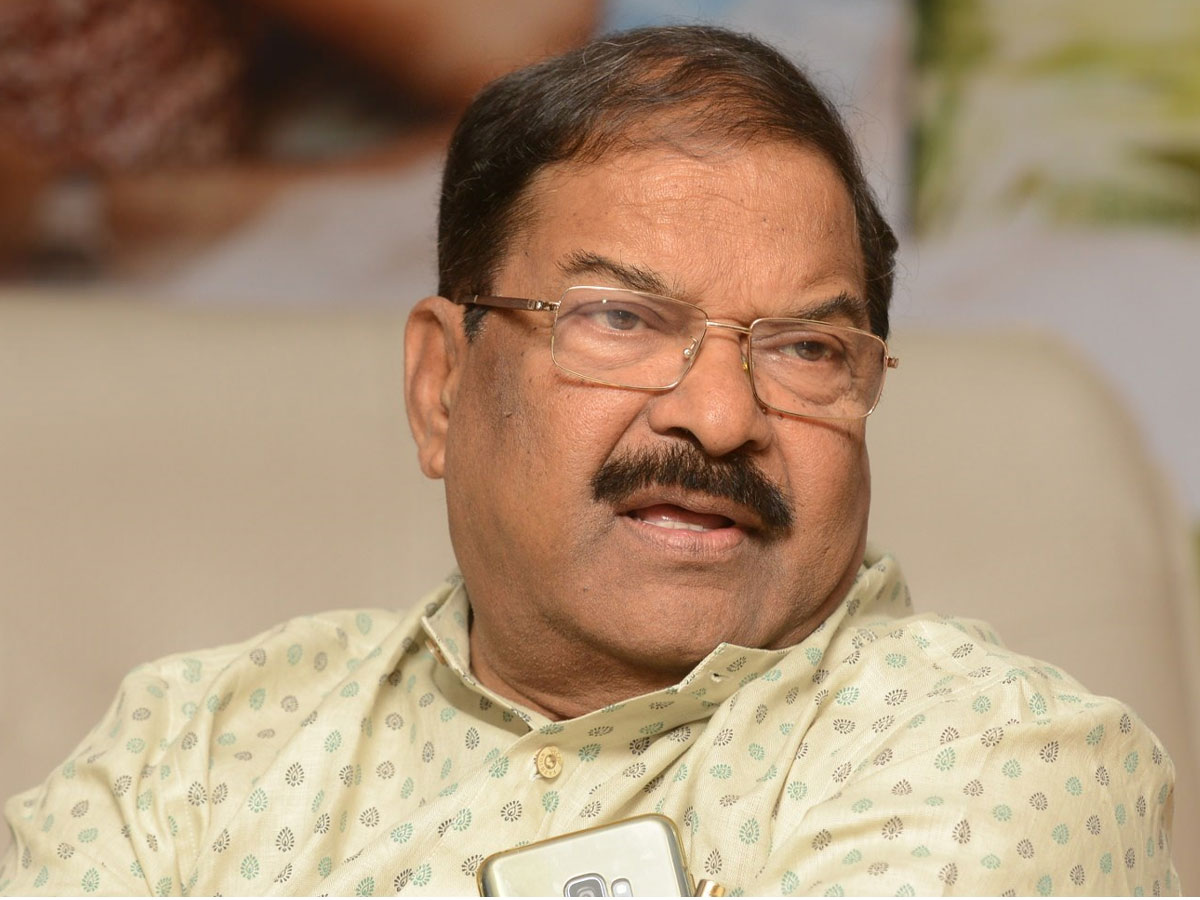 క్రియేటివిటీకి కమర్షియల్ అంశాలు జోడించిన కె.ఎస్. రామారావు