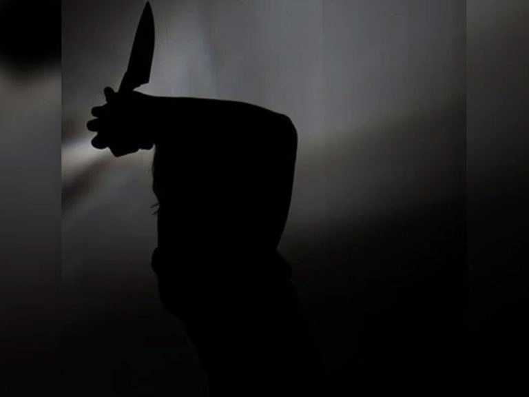 తండ్రి కూతురు దారుణ హత్య.. పరారీలో అల్లుడు