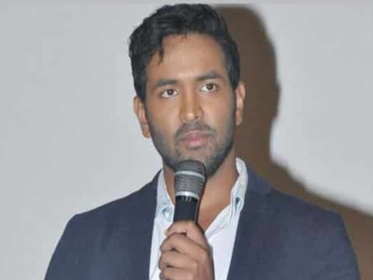 ఏకగ్రీవంగా పెద్దలు ఎన్నుకుంటే పోటీ నుండి తప్పుకుంటా: మంచు విష్ణు