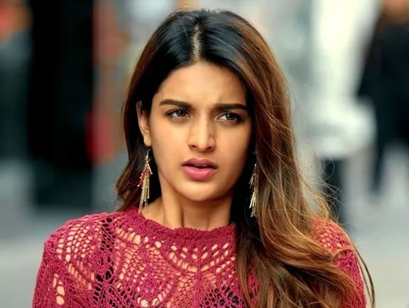 అలాంటివి షేర్ చేయకండి.. అవి చీప్ పనులు: నిధి అగర్వాల్‌