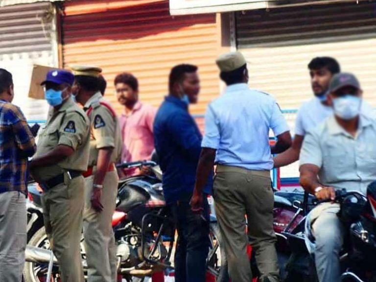 మాస్కులు ధరించని వారిపై భారీ జరిమానాలు