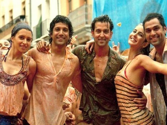 హృతిక్, కత్రీనాతో సహా ‘జిందగీ నా మిలేగీ దుబారా’ టీమ్ ‘10 ఏళ్ల’ సంబరాలు!