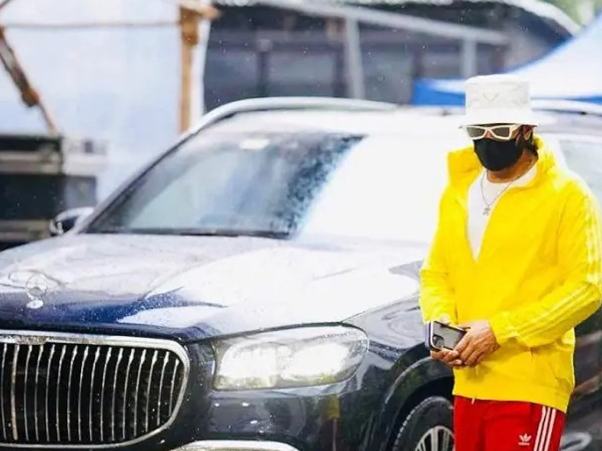 రణవీర్ సింగ్ గ్యారేజ్ లోకి ‘కొత్త అతిథి’! 2.43 కోట్లు విలువ చేసే కార్!