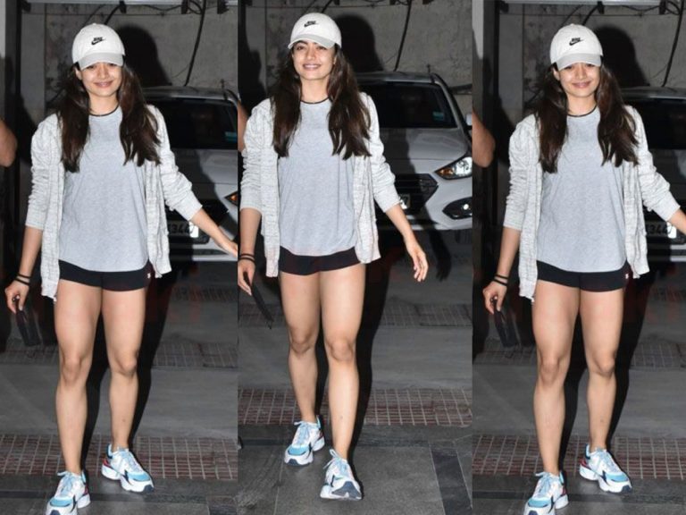 జిమ్ వేర్ లుక్ లో చెమటలు పట్టిస్తున్న రష్మిక మందన్న