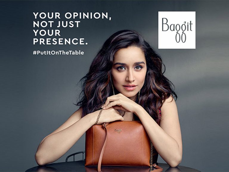 బ్యాగ్స్ కొనమంటోన్న… ‘బాగీ’ బ్యూటీ!