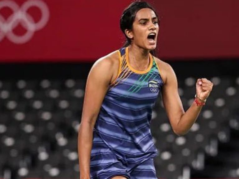 సెమీస్ లో అడుగుపెట్టిన పీవీ సింధూ…