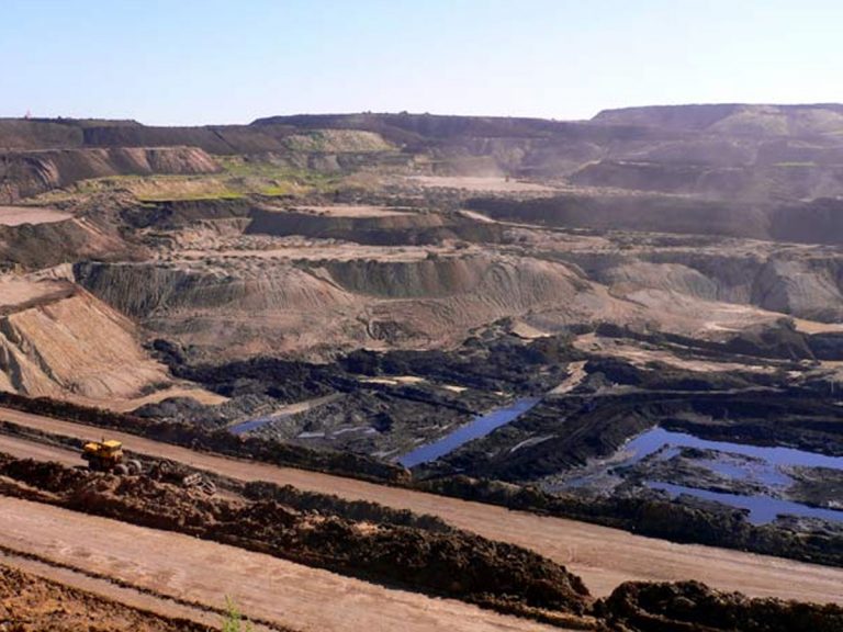 సింగరేణి బొగ్గు ఉత్పత్తికి అంతరాయం