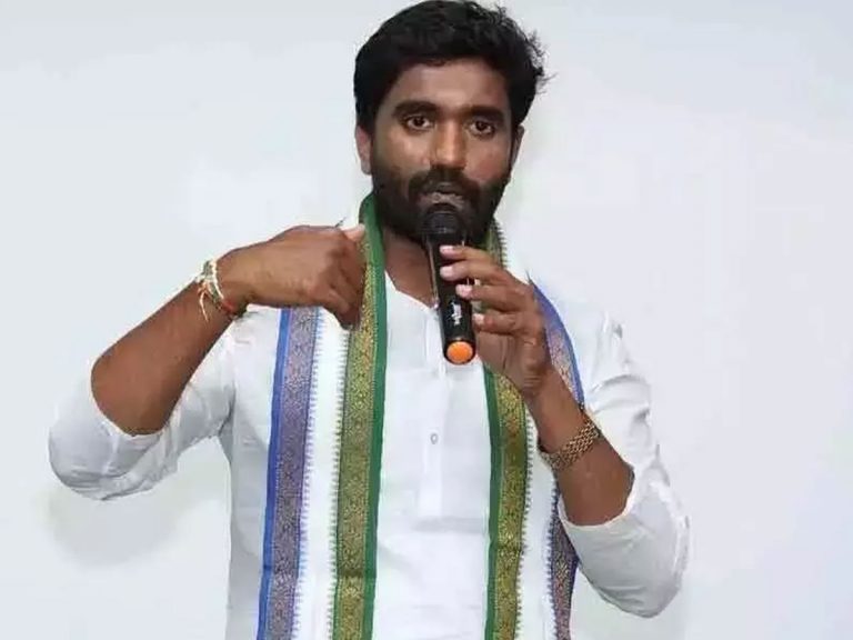 వారం రోజుల్లోనే ఎంపీ రఘురామకు నోటీసులు