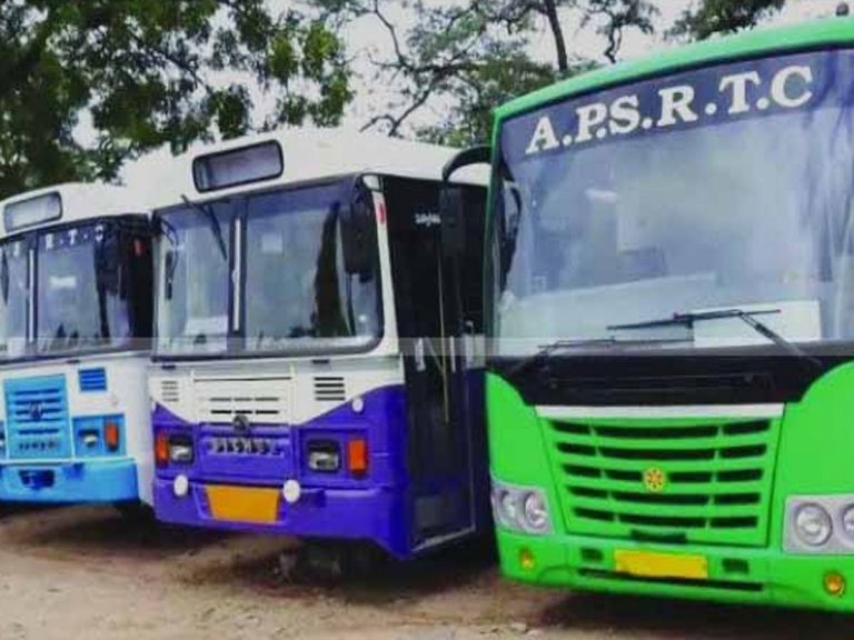 అద్దె బస్సులు నడిపేందుకు ఆర్టీసీకి సర్కార్‌ అనుమతి