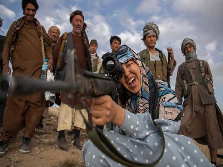 తాలిబ‌న్ల‌కు ముచ్చెమ‌ట‌లు పట్టించిన ఆఫ్ఘ‌న్ మహిళా మేయర్‌… కానీ…