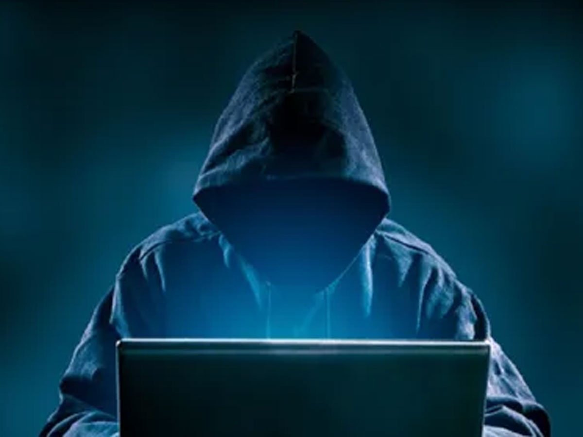 Cyber Fraud : ఇన్సూరెన్స్ పేరుతో భారీ మోసం.. చేధించిన పోలీసులు