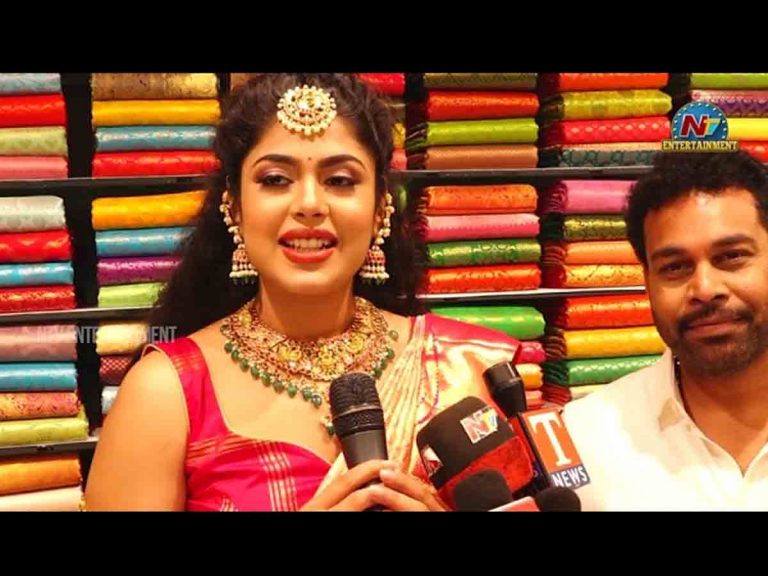 ప్యాట్నీలో సందడి చేసిన ఫరియా