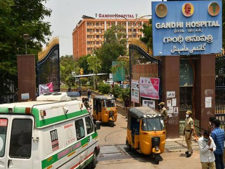 గాంధీ ఆస్పత్రిలో మళ్లీ నాన్‌ కోవిడ్ సేవలు