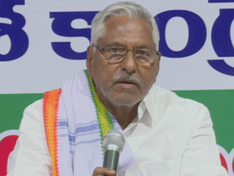 రైతులకు అన్యాయం చేయడంలో కేంద్ర-రాష్ట్ర ప్రభుత్వాలు పోటీ..!