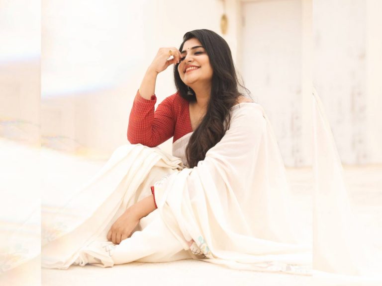 మంజిమా మోహన్ బ్యూటీఫుల్ పిక్స్