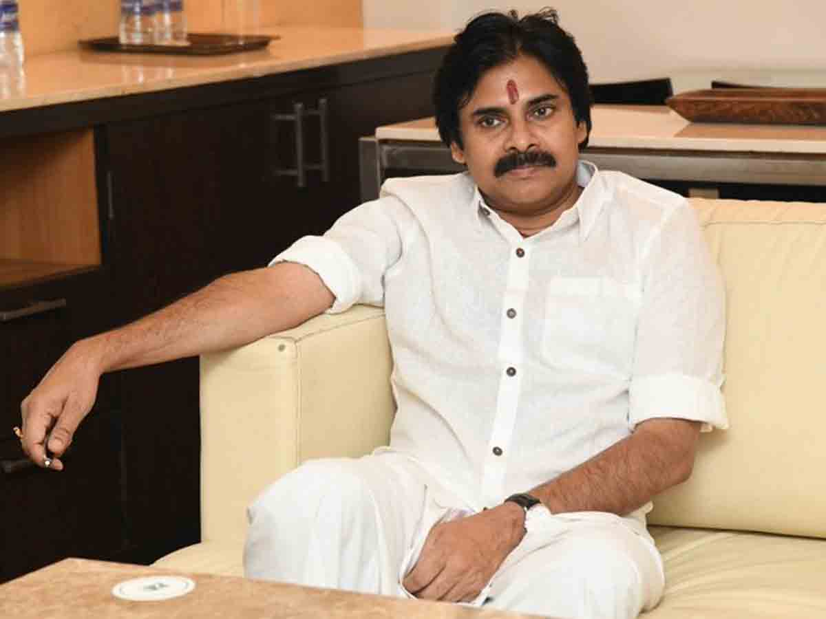 పవన్ బర్త్ డే ట్రీట్స్… ఈ టైమింగ్స్ లోనే..!